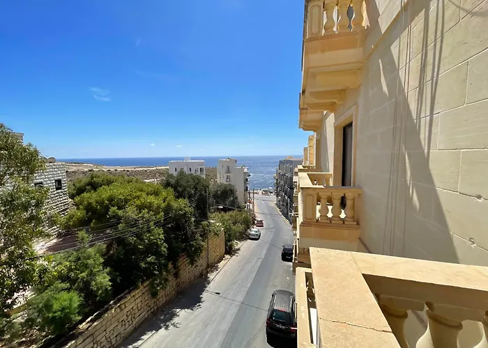 Modern Seaview Xlendi Apartment