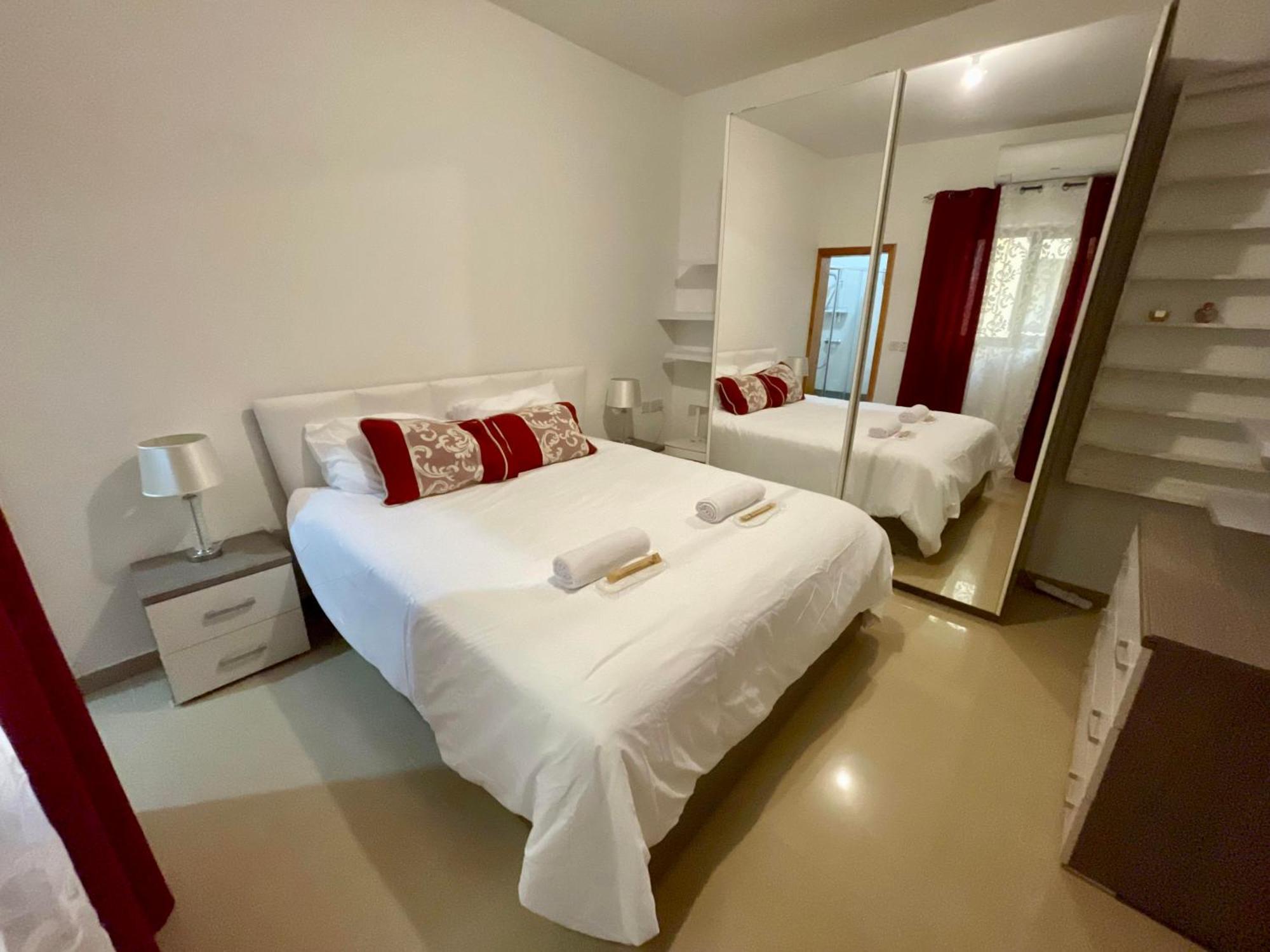 Modern Seaview Xlendi