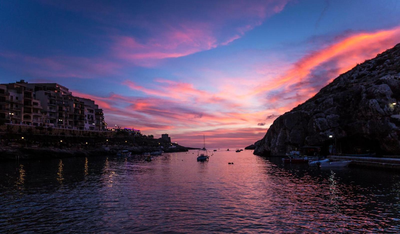 Modern Seaview Apartment Xlendi